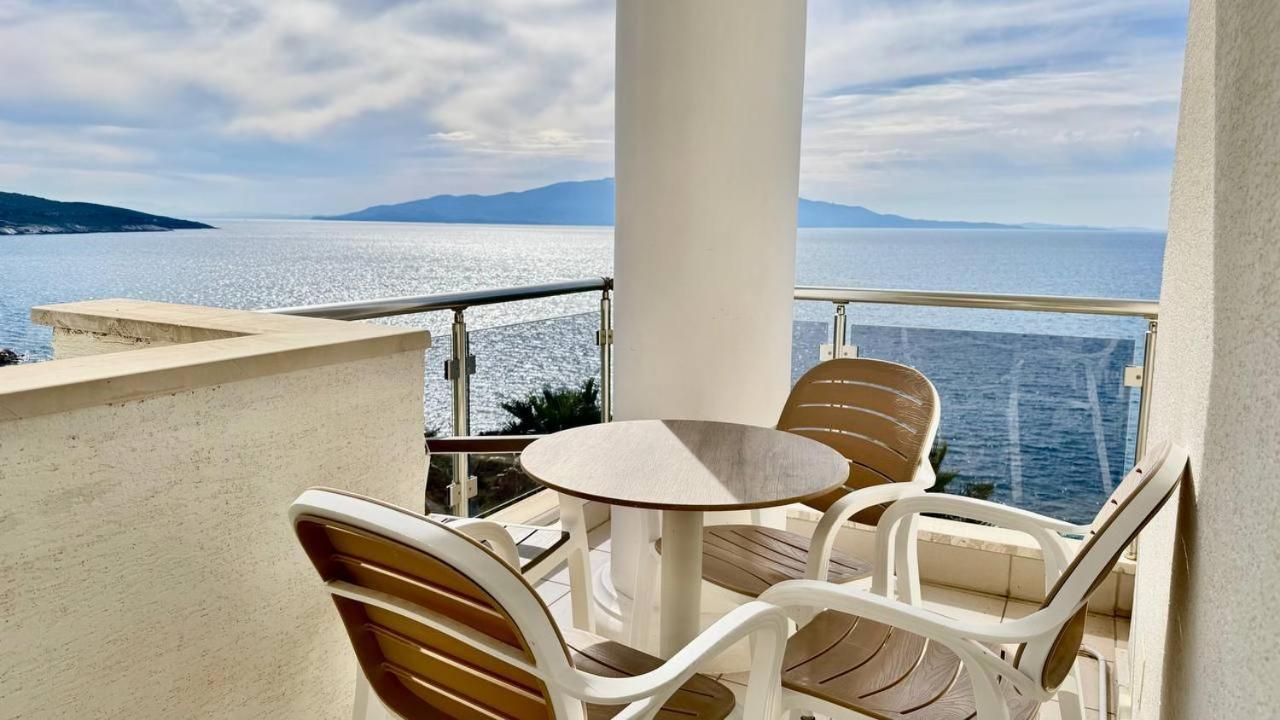 White Sea View Residence ساراندا المظهر الخارجي الصورة