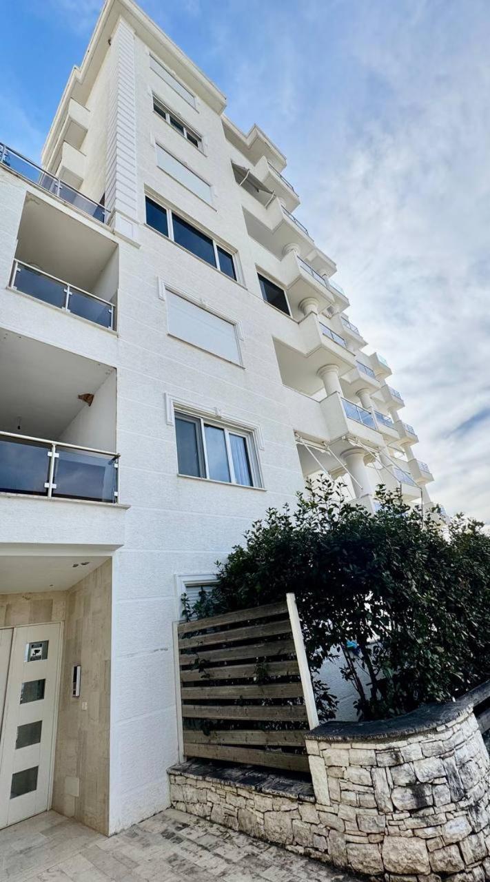 White Sea View Residence ساراندا المظهر الخارجي الصورة